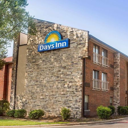 Days Inn By Wyndham Raleigh-Airport-Research Triangle Park Morrisville Exterior foto