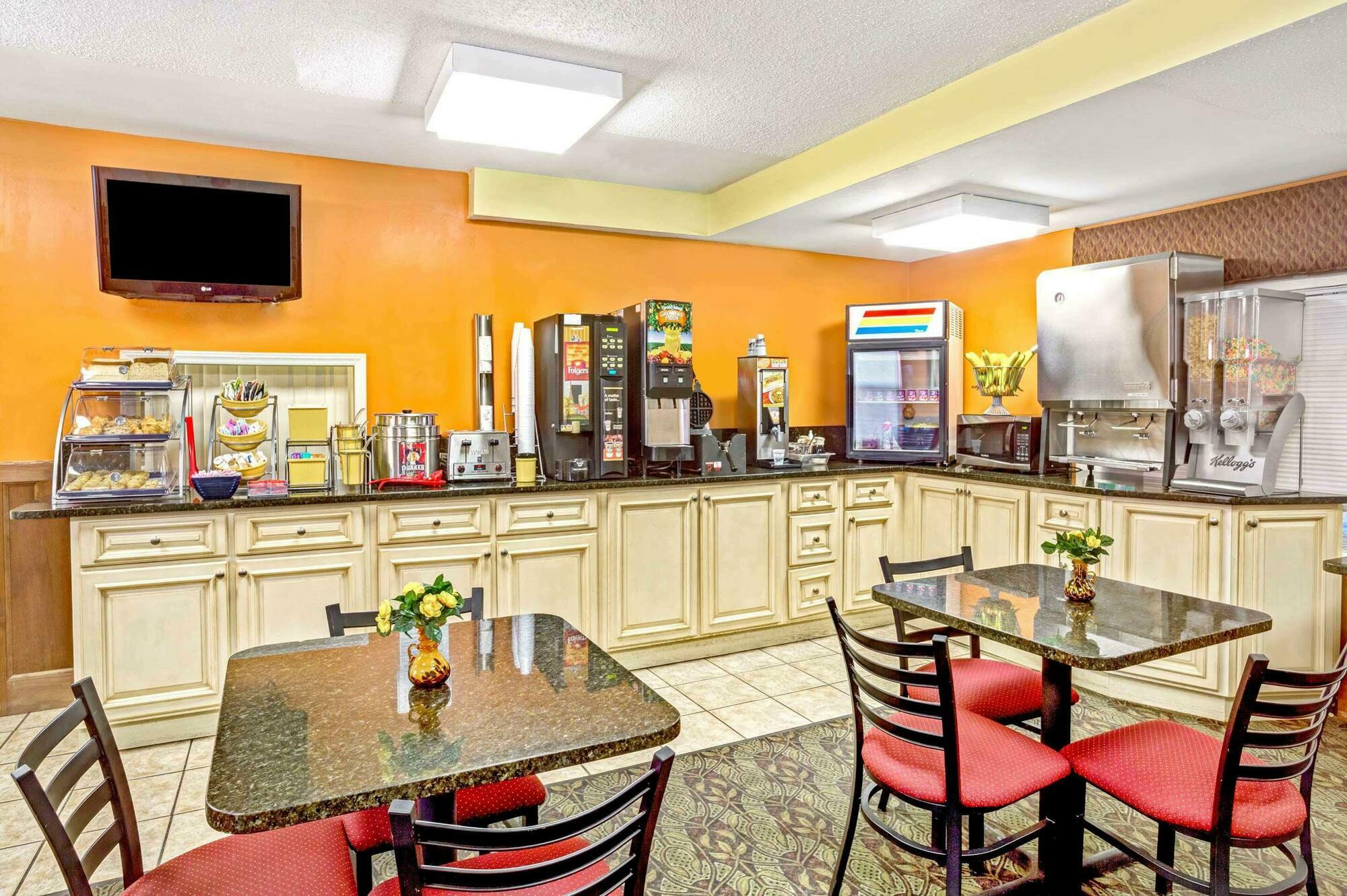 Days Inn By Wyndham Raleigh-Airport-Research Triangle Park Morrisville Exterior foto
